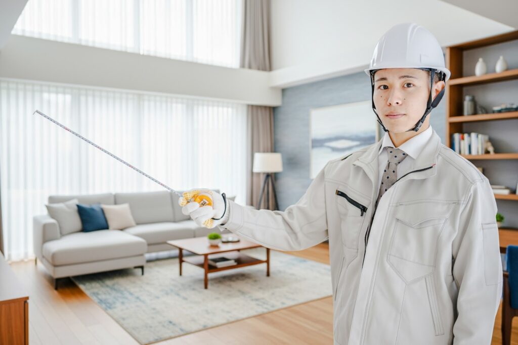 指差し棒を持つ作業員